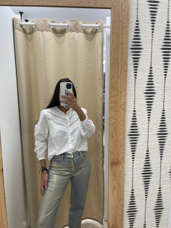 Jeans Recto Azul Con Efecto Dorado 2