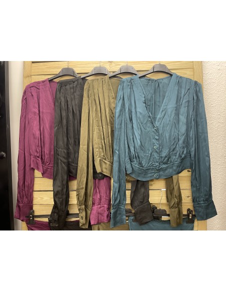 Camisa corta de satén con botones