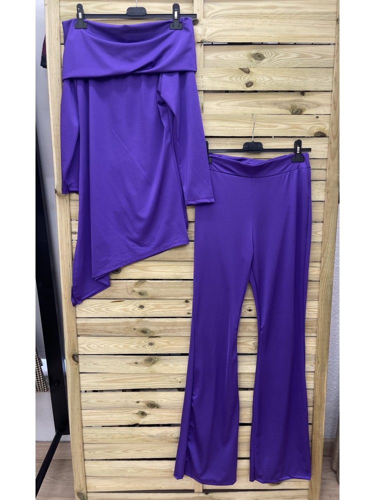Conjunto de lycra de top asimetrico maxi cuello y pantalon de campana