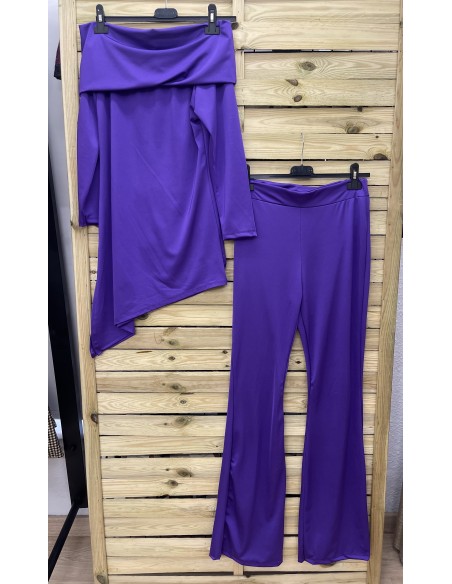 Conjunto de lycra de top asimetrico maxi cuello y pantalon de campana