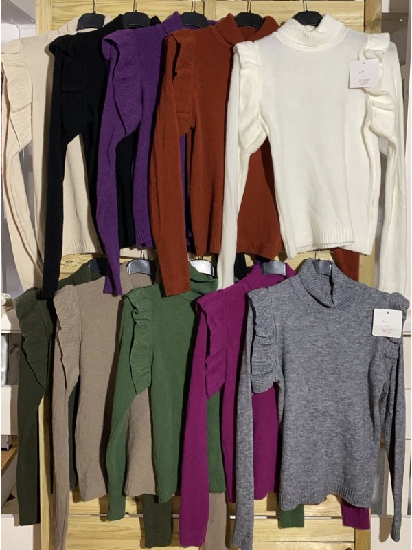 Jersey con cuello y volantito en hombros 2