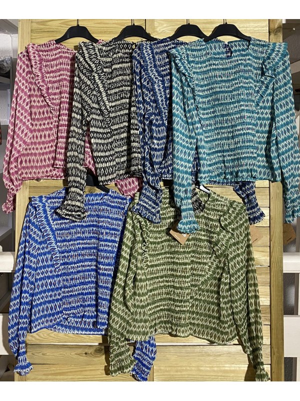 Camisa estampado rombos con doble volante