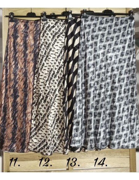 Falda estampada de satén mini puntilla