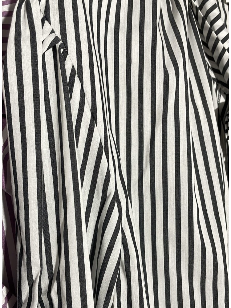 Camisa de rayas con lazo