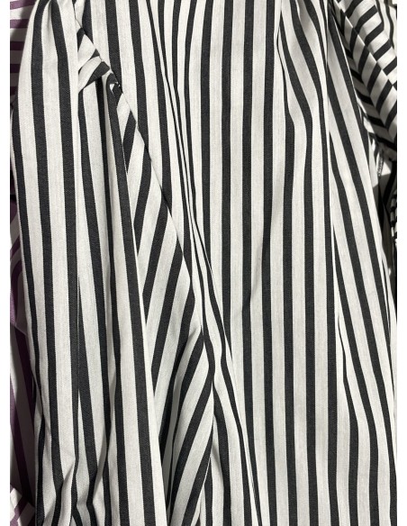 Camisa de rayas con lazo