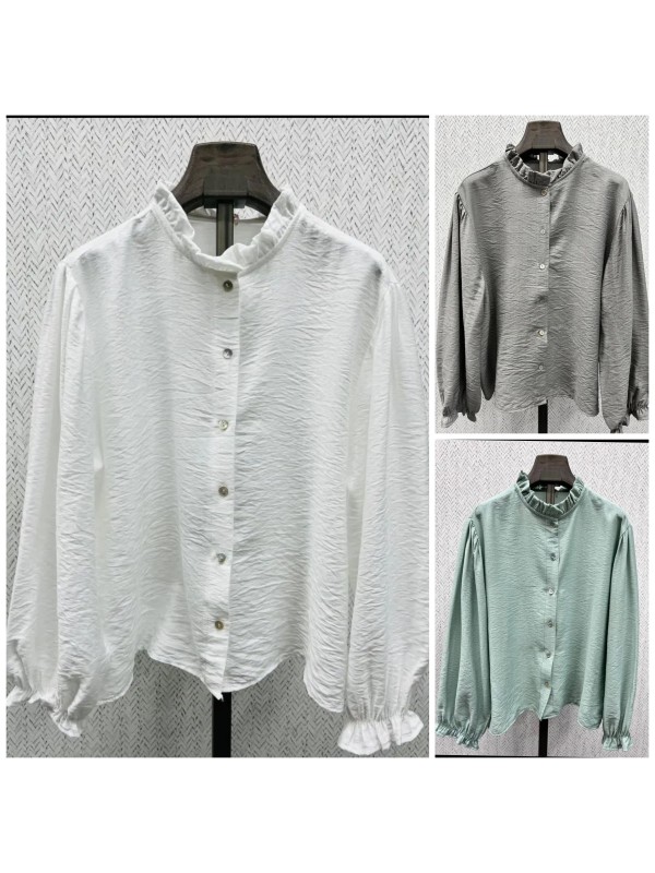 Camisa lisa con volantito en cuello y mangas