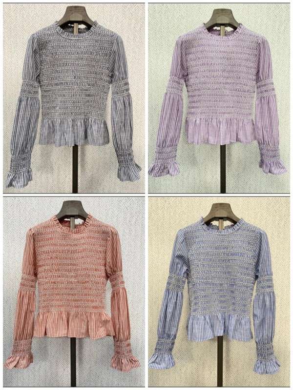 Camisa de rayitas con doble frunce en brazo