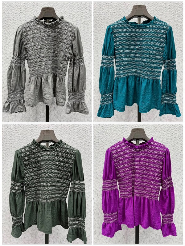 Camisa frunce en cuerpo y manga con hilitos