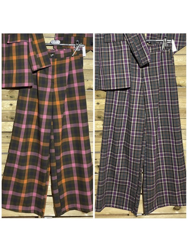 Pantalón recto de cuadros