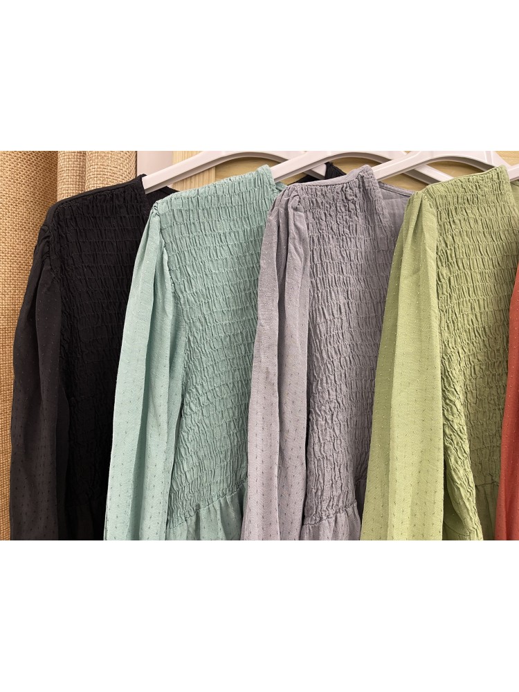 Camisa pecho fruncido y botones delanteros