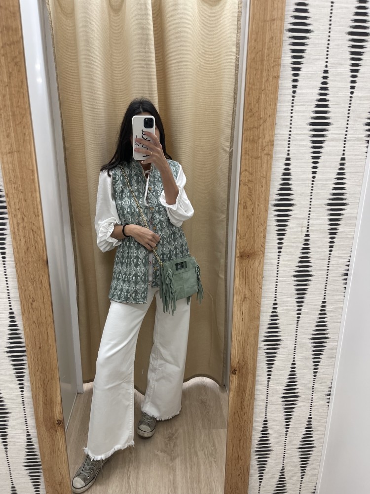 Bolso flecos mini de serraje con cadena