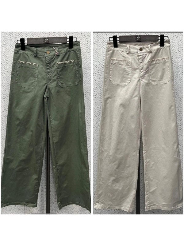 Pantalón recto con pespunte en bolsillos