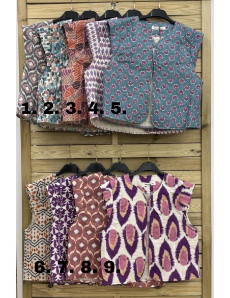 Chaleco acolchado estampado con volantito