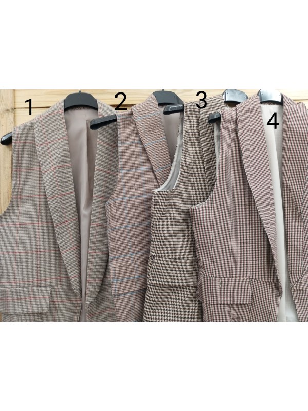 Chaleco corto de cuadritos con solapa 2