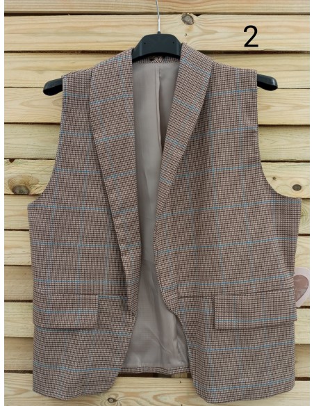 Chaleco corto de cuadritos con solapa