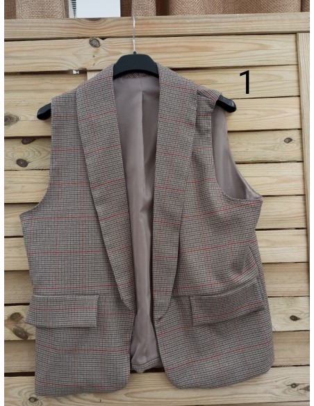 Chaleco corto de cuadritos con solapa