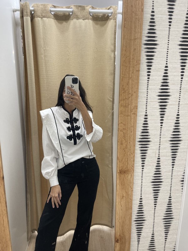 camisa triple aplique