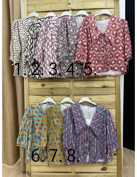 Camisa cuello en pico triple lazo