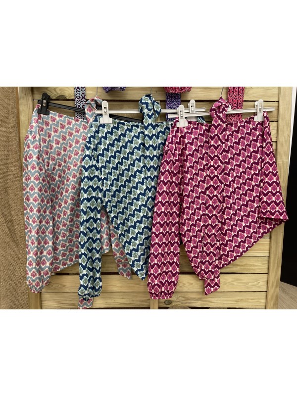 Camisa asimétrica con lazo hojitas tricolor