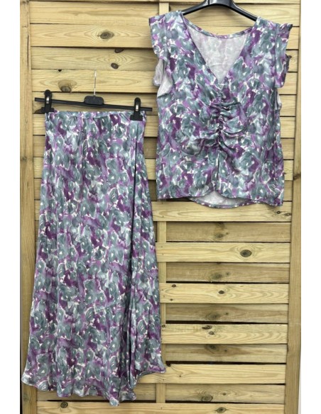 Falda manchas bicolor con fondo blanco