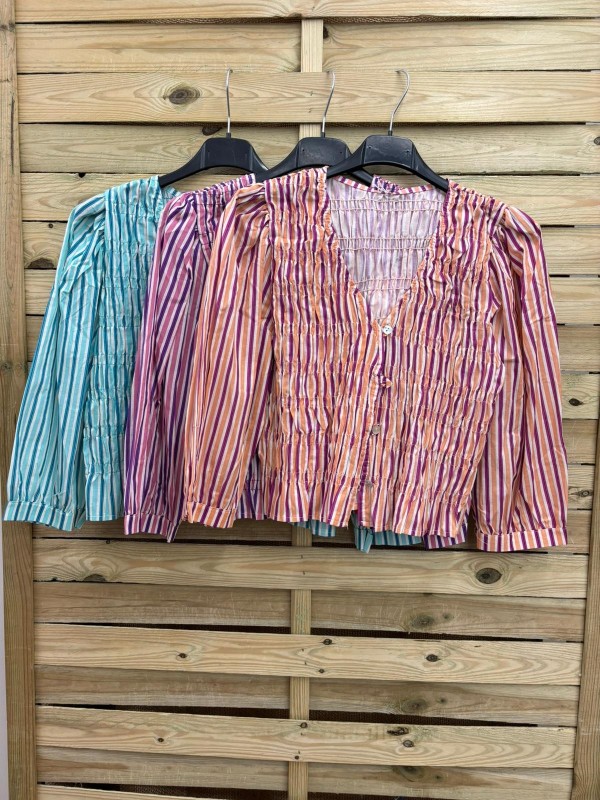 Camisa raya ancha fruncida con botones