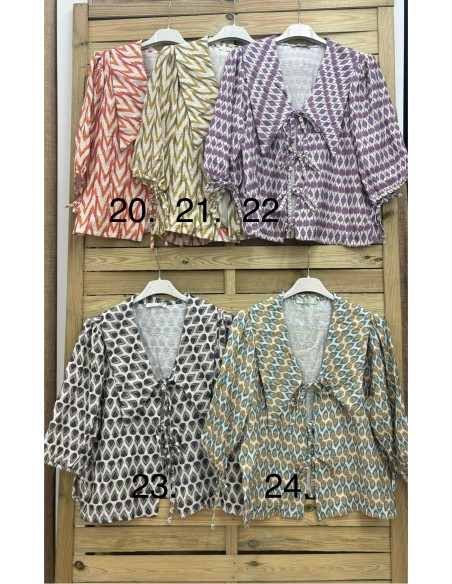 Camisa cuello en pico triple lazo