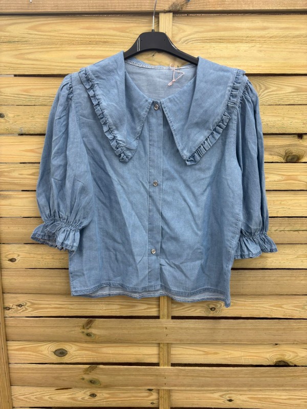 Camisa vaquera manga francesa y volantito