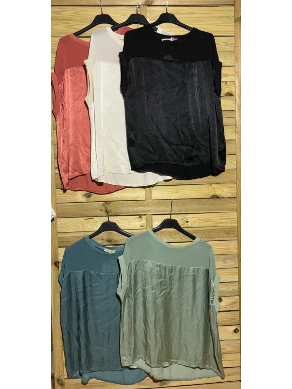 camisa de raso con hombros de gasa