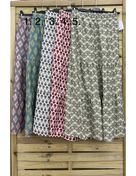 Falda midi estampada con cortes