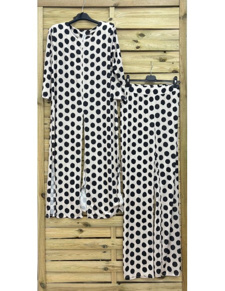 Conjunto camisa con aberturas y pantalon