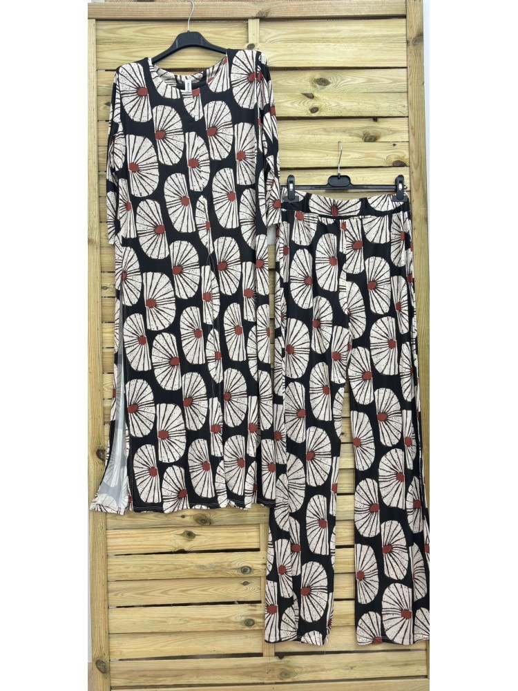 Conjunto camisa con aberturas y pantalon