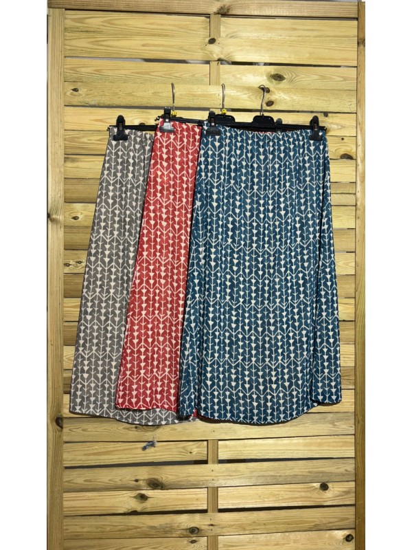 falda midi de gasa estampado flechas