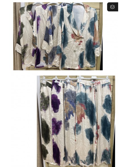 Chaqueta saten con botones estampado manchas