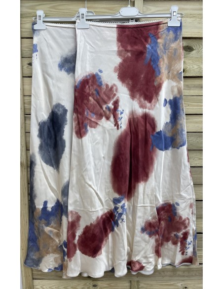 Falda satinada con borde puntilla manchas