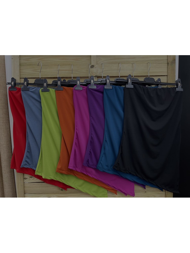 Conjunto de top palabra asimétrica y pantalón