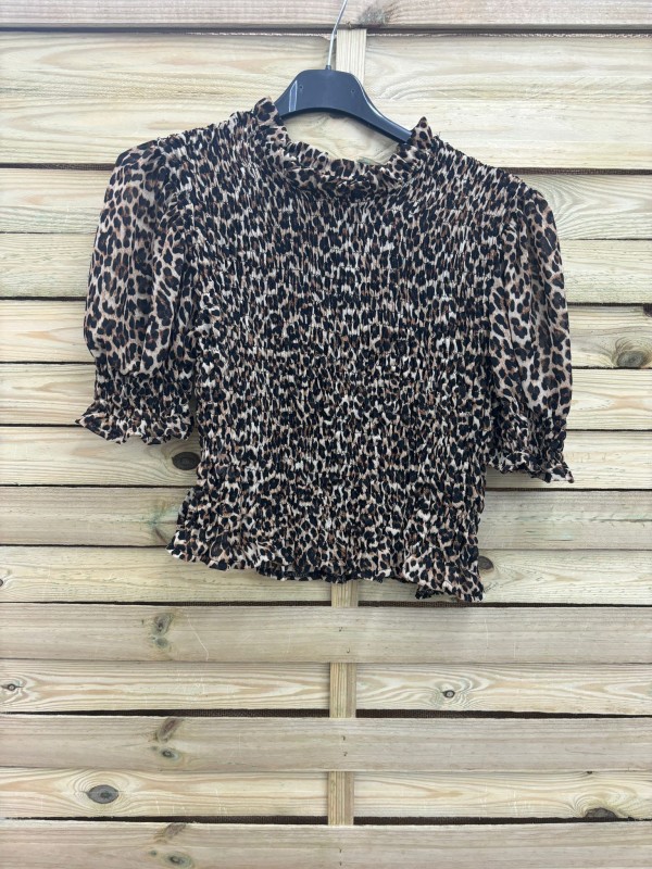 Camisa de gasa corta fruncida de leopardo