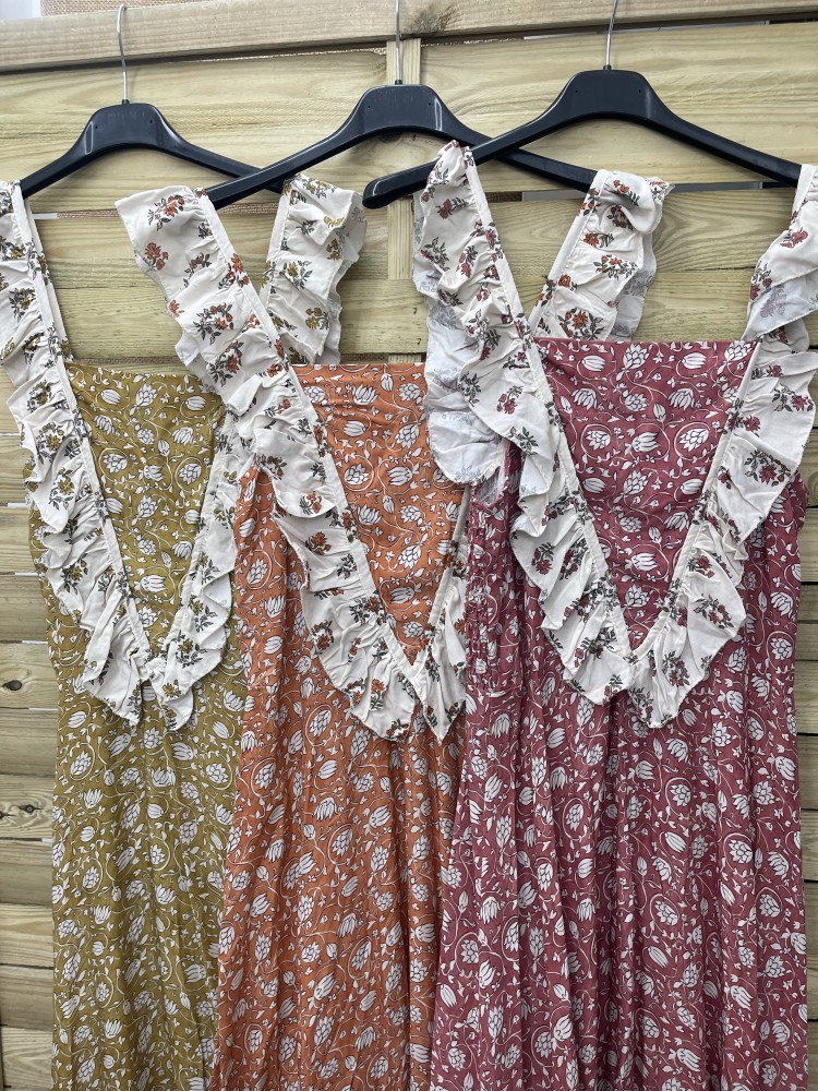 vestido flores volante en pico