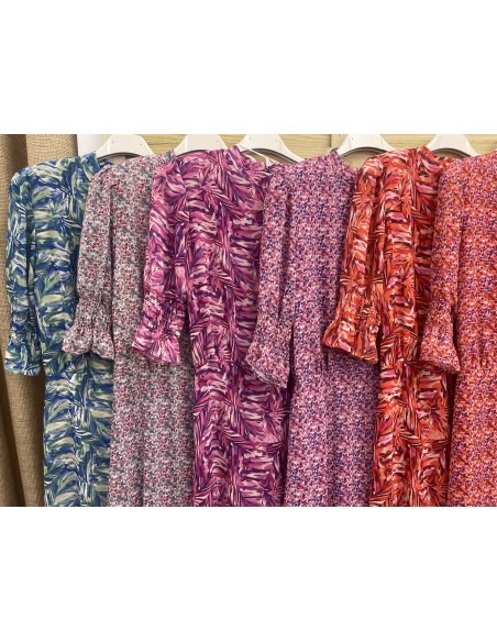 Vestido largo de gasa con hombreras