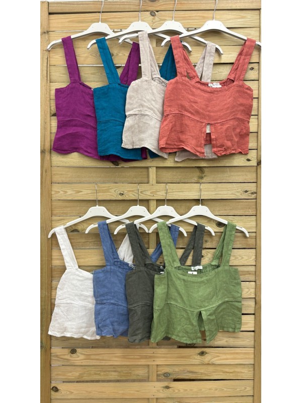 Top de lino con tirantas y abertura