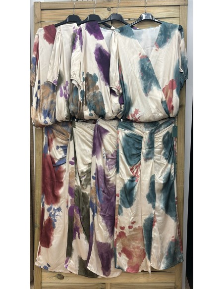 Conjunto de camisa cruzada y falda midi nudo manchas