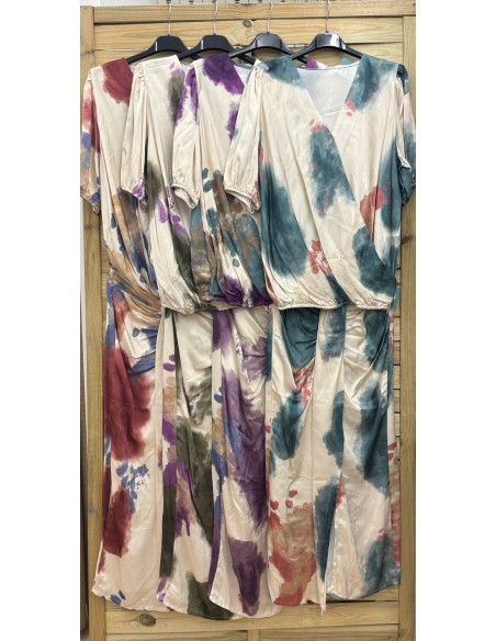 Conjunto de camisa cruzada y falda midi nudo manchas