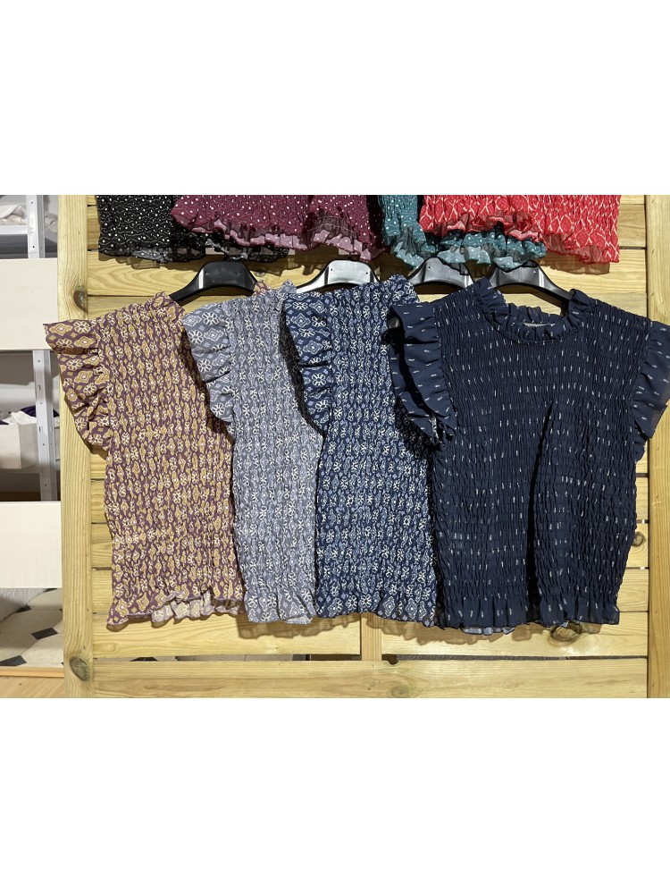 Camisa estampada fruncida de sisa con vuelo