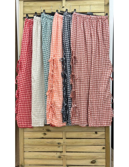 Pantalon vichy con cordones laterales