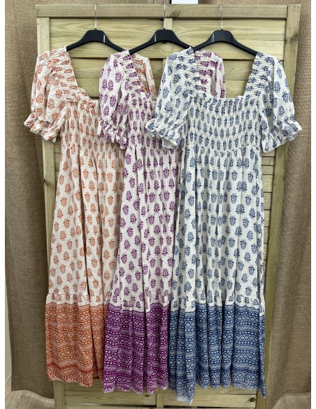 Vestido ramitas con pecho fruncido y manga francesa