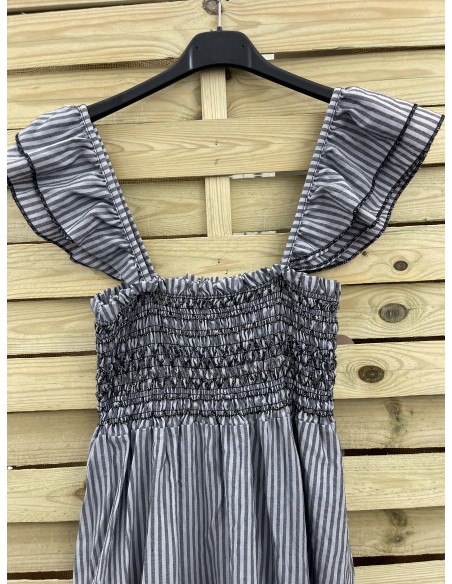 Vestido de rayas pecho fruncido con brillito