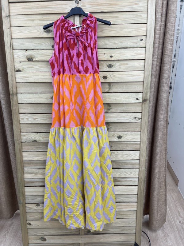 Vestido sisa tricolor