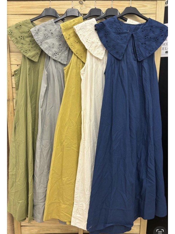 Vestido cuello brocado