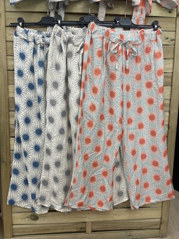 Pantalón pesquero rajas laterales soles