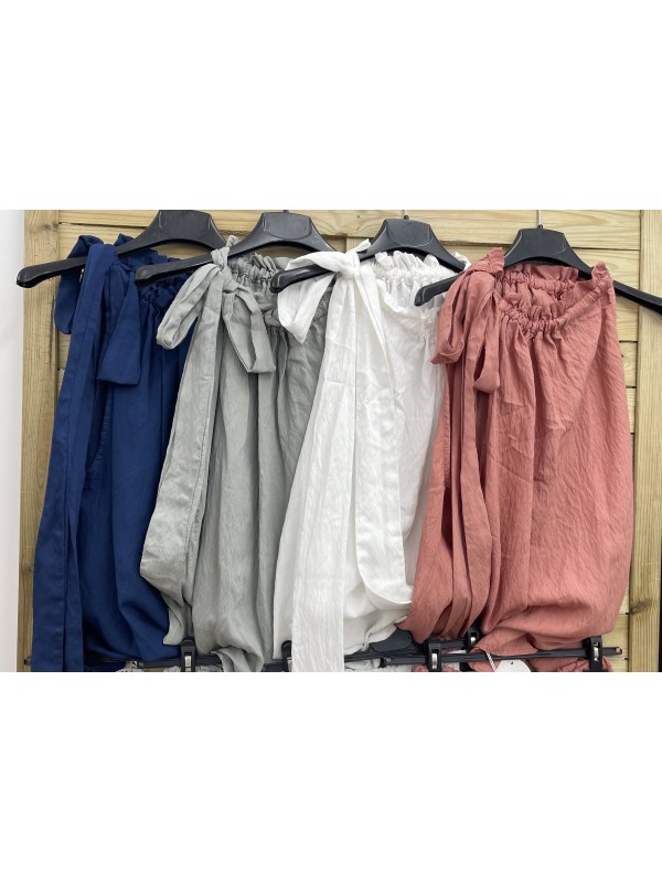 Top halter liso con lazo