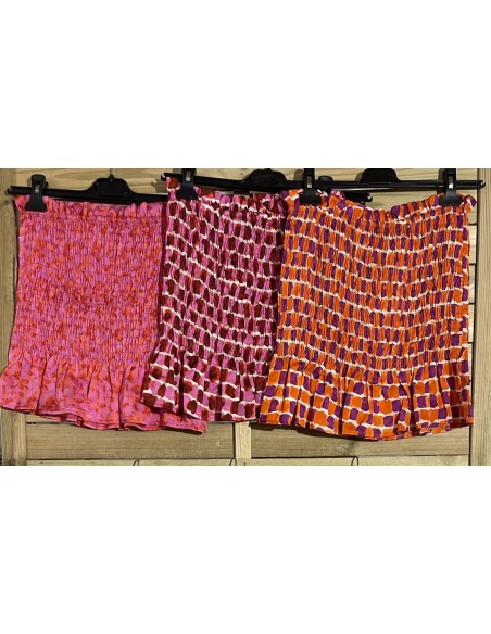 Top satén fruncido con volantito manchas